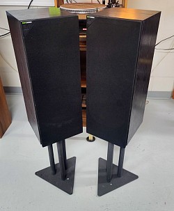KEF C40