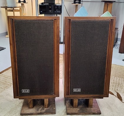 KLH Model 23