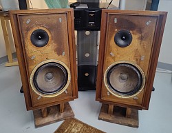 KLH Model 23