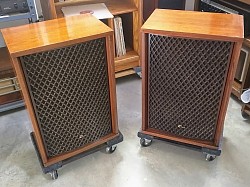 Sansui SP-2500