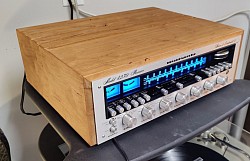 Marantz 4230 (shown with optional wood cover)